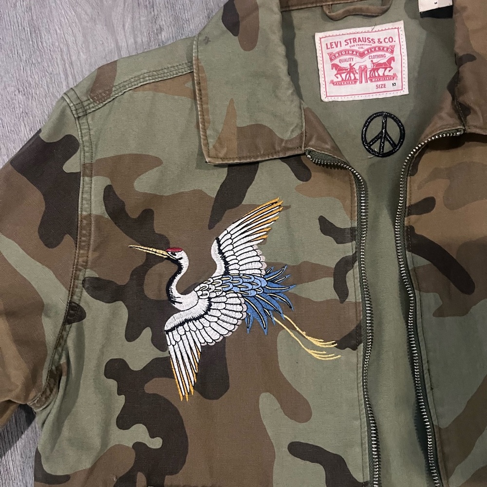 Levi’s camo jacket - Picture 2 of 7